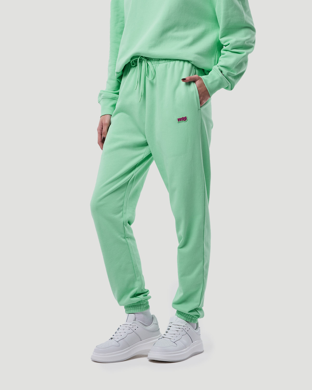 Women&rsquo;s Jogger Pants - Green Ash image number 3