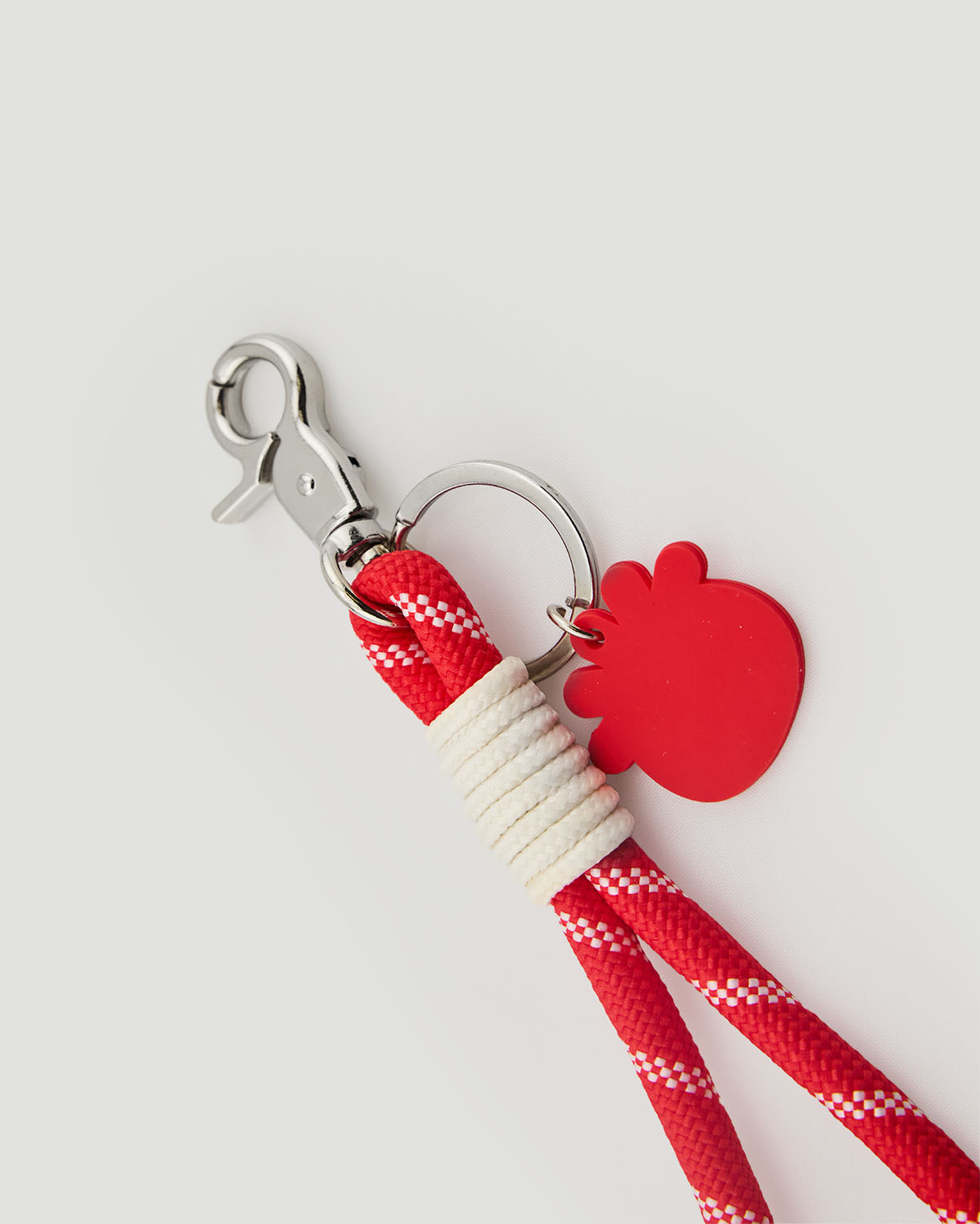 Keychain - Savvy Red image number 1
