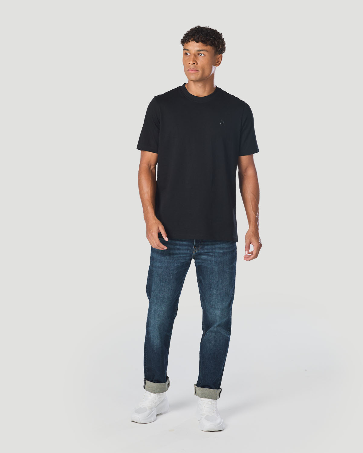 Men's Basic T-shirt - Jet Black image number 5