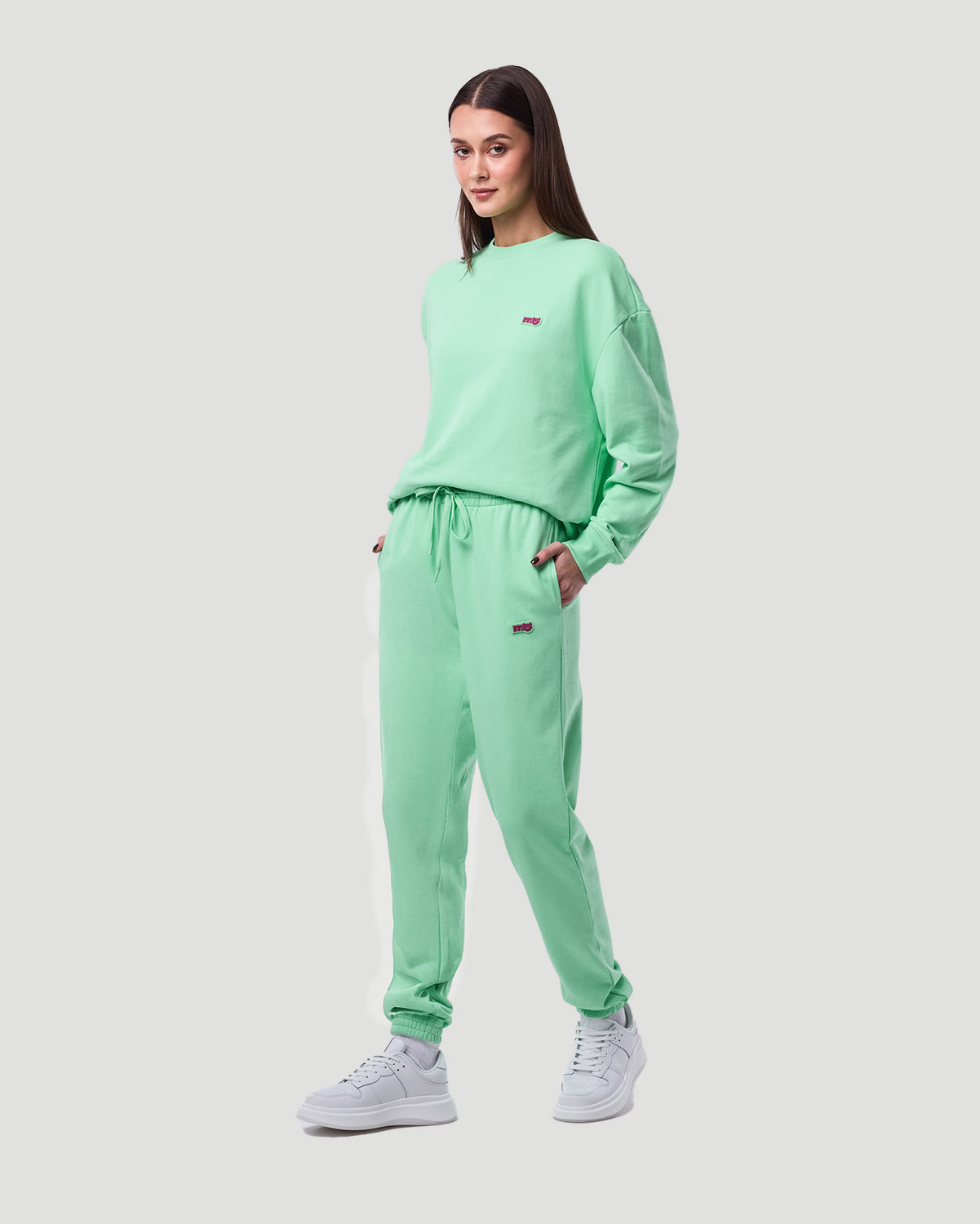 Women&rsquo;s Jogger Pants - Green Ash image number 1