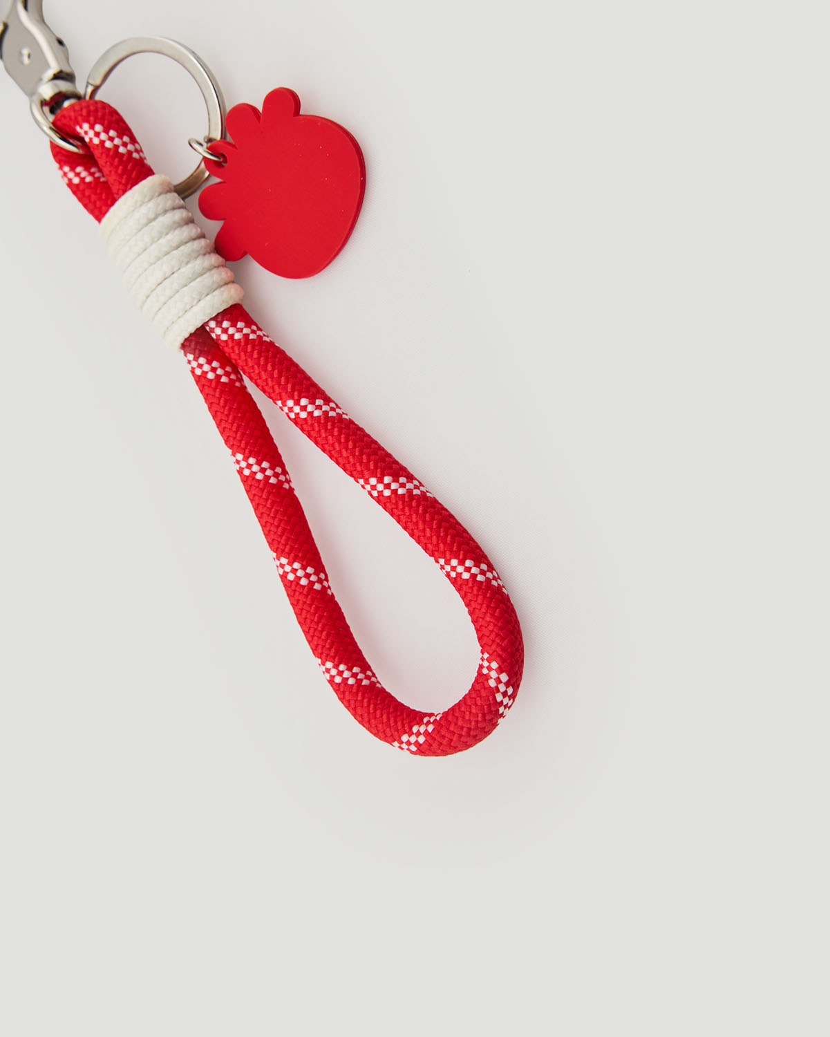 Keychain - Savvy Red image number 2
