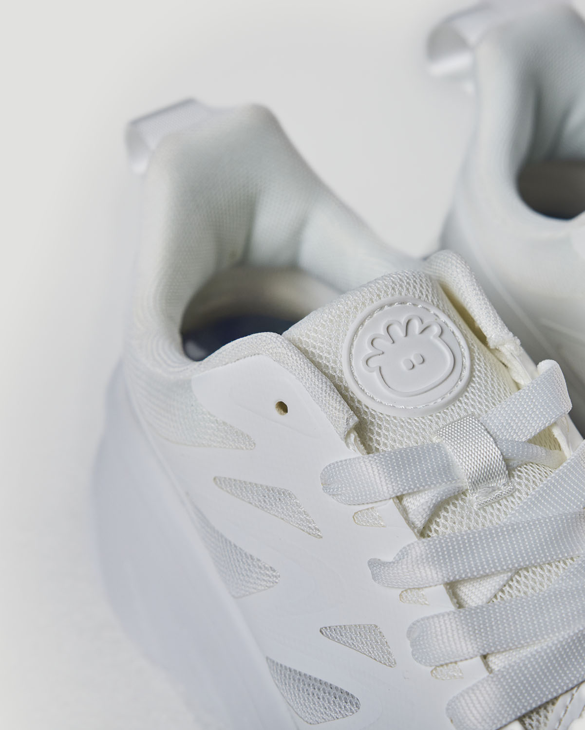 Men's Shoe image number 2