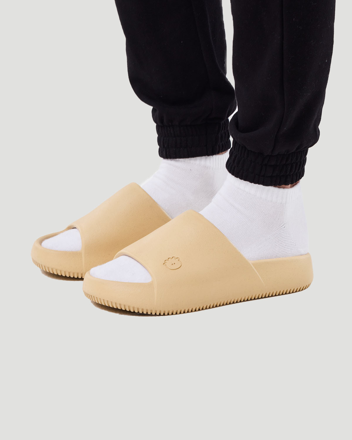 Women's Slides - Beige image number 3