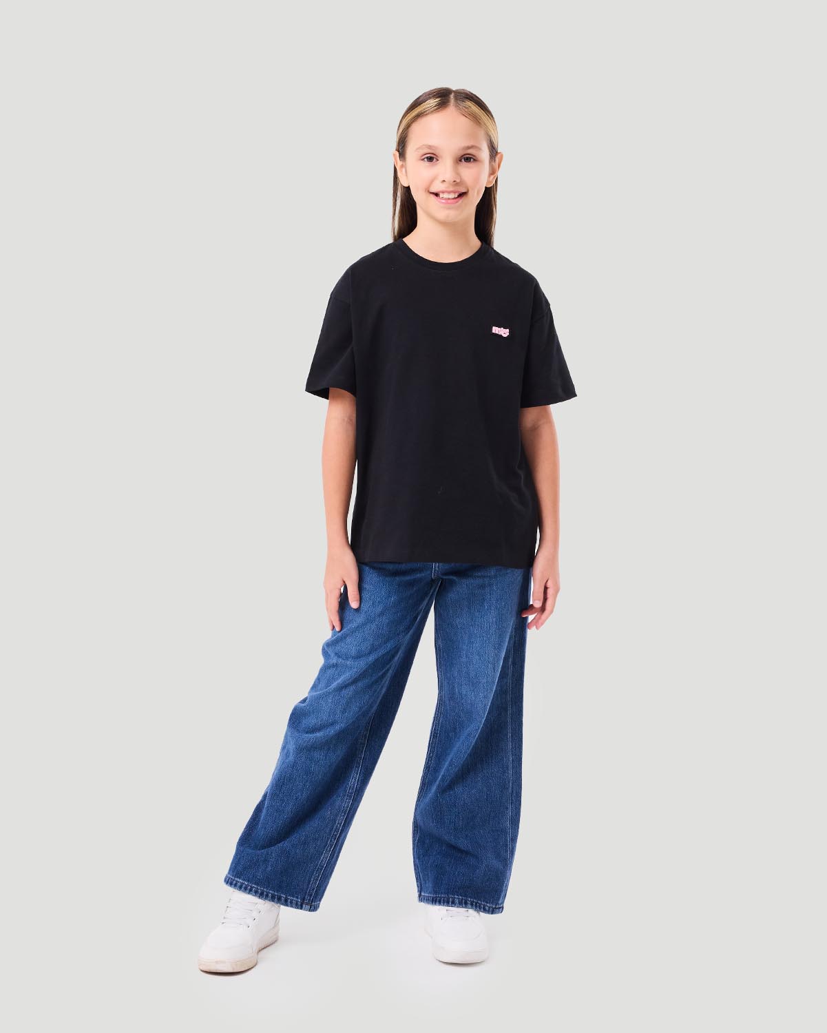 Girl's T-shirt - Jet Black image number 0